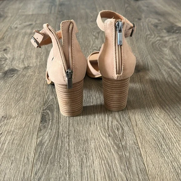 Lucky Brand Nude Heels size 6.5 - Picture 4 of 6
